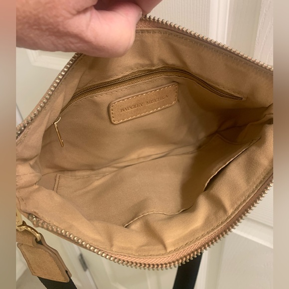 Badgley Mischka faux suede Sherpa crossbody NWOT - Picture 5 of 9